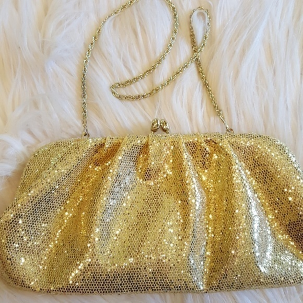 LA REGALE GOLD SPARKLE‎ PURSE WITH CHAIN STRAP